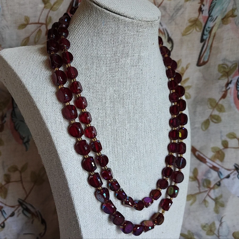 Western Germany Plastic Red Aurora Borealis Light Weight Beaded Vintage Necklace